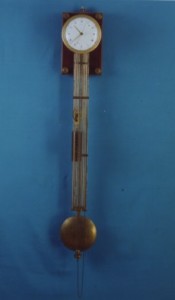 2.04 – Orologio a pendolo (Janvier)